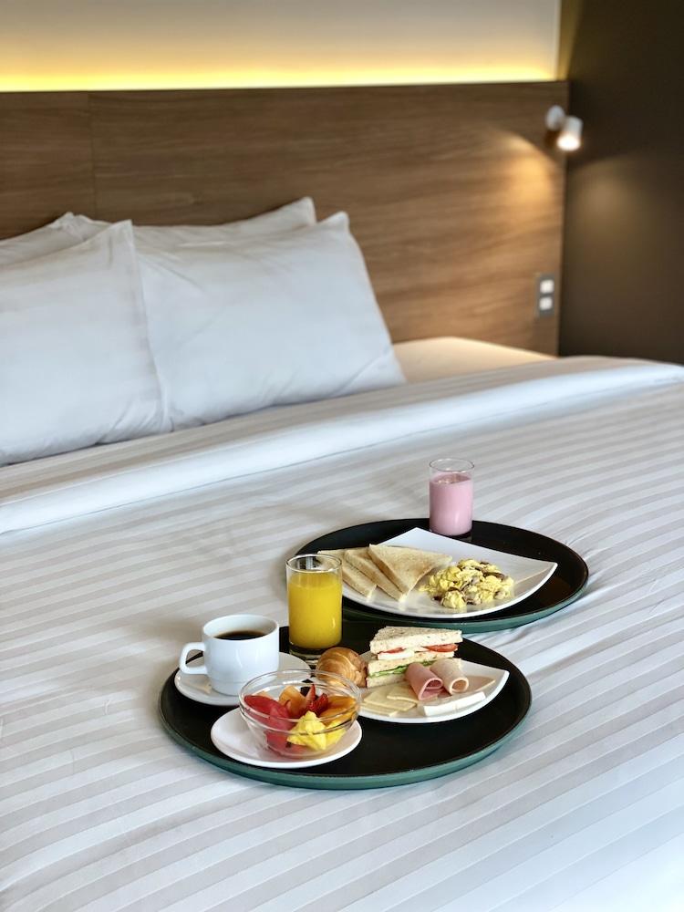 Hotel Habitat Lima