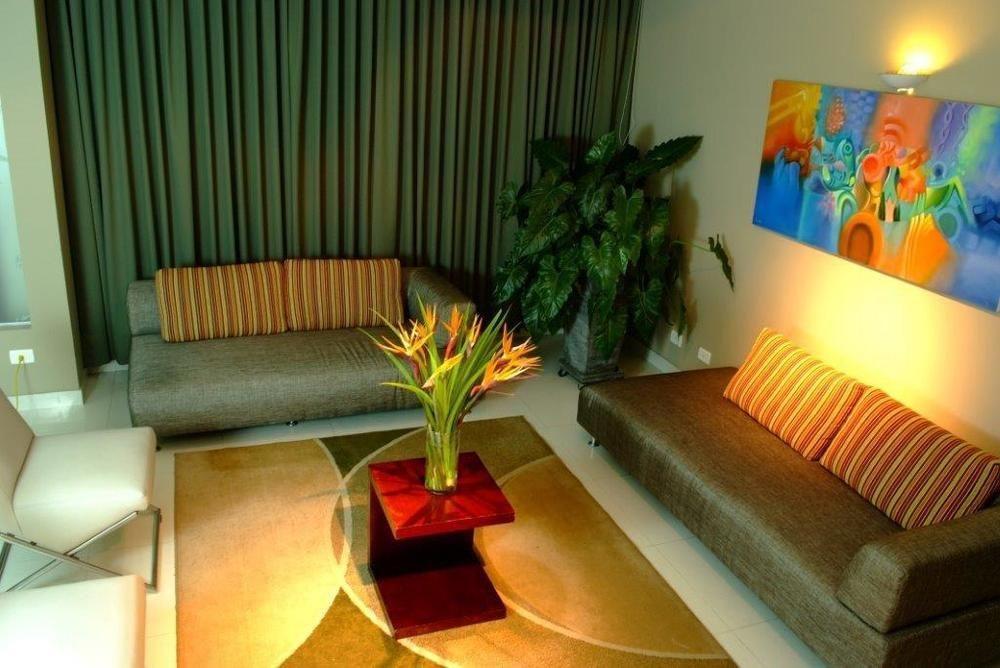 Hotel Habitat